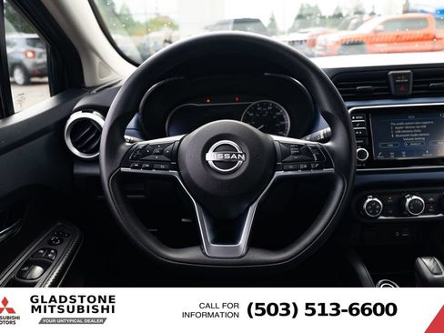 Used 2024 Nissan Versa SV FWD image 11
