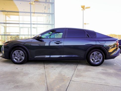 Used 2025 Kia K4 LX image 8