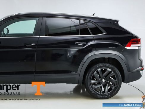 Used 2023 Volkswagen Atlas Cross Sport SE FWD image 43