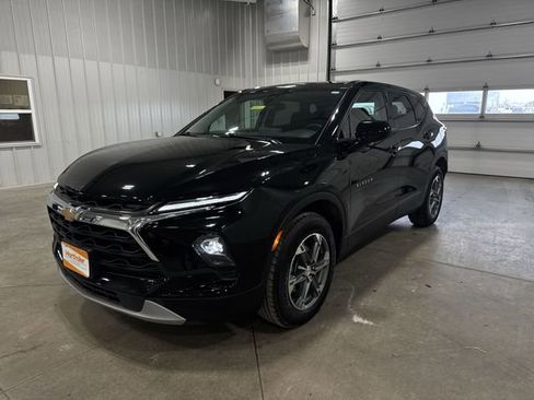 Used 2025 Chevrolet Blazer LT image 8