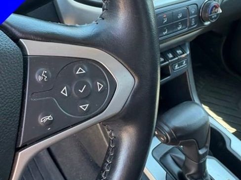 Used 2021 Chevrolet Colorado LT w/ Safety Package AWD/4WD image 17