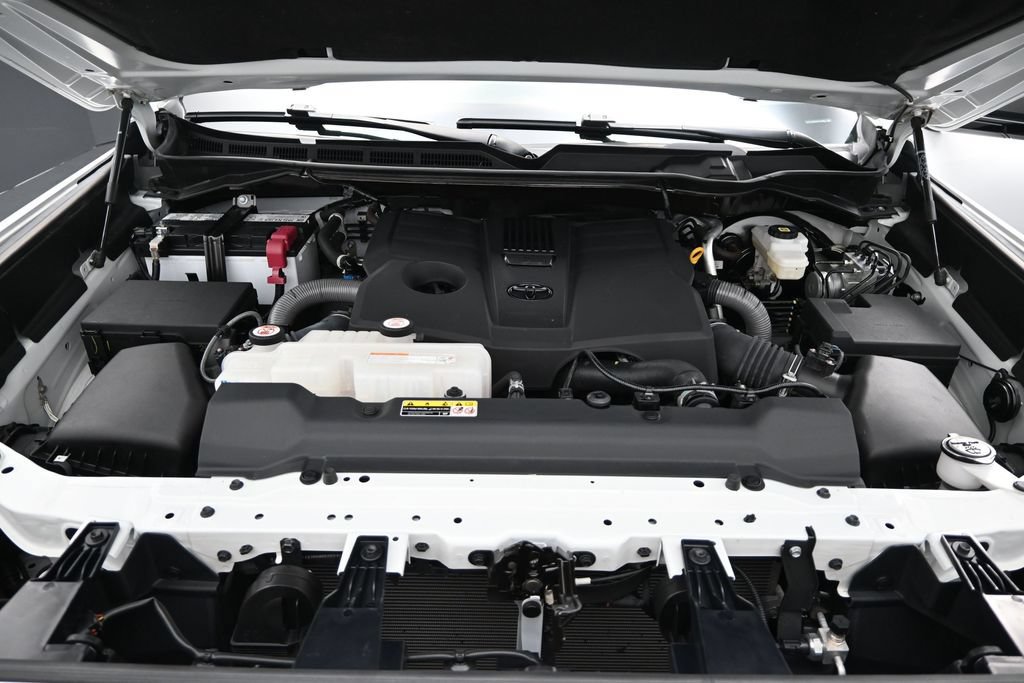 Used 2023 Toyota Tundra SR5 w/ SR5 Premium Package AWD/4WD image 27