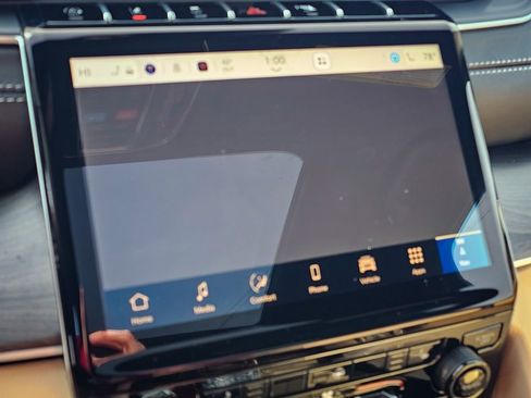 New 2025 Jeep Grand Cherokee Limited w/ Trailer Tow Package image 26