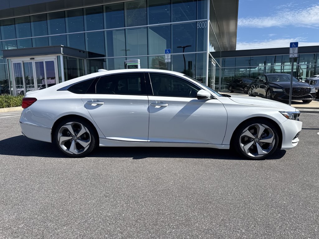 Used 2020 Honda Accord Touring image 9