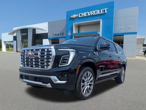 New 2026 GMC Yukon XL Denali w/ Sun & Power Step Package RWD image 9