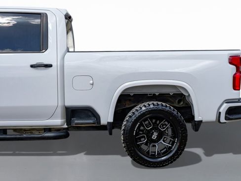 Used 2024 Chevrolet Silverado 2500 LT w/ Z71 Sport Edition image 12