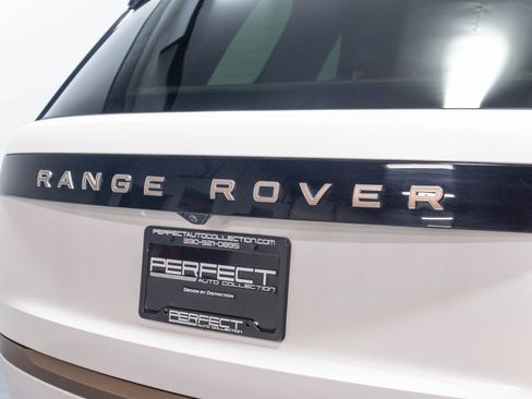 Used 2023 Land Rover Range Rover SV AWD/4WD image 86
