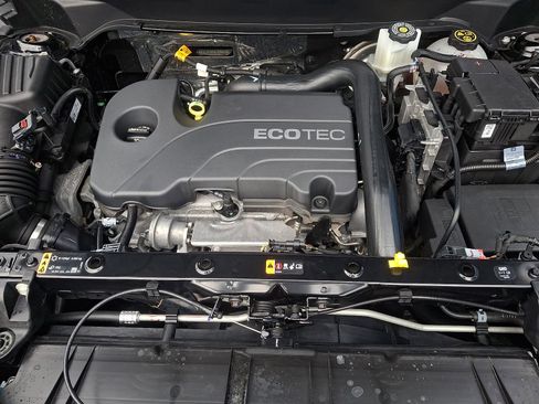 Used 2022 GMC Terrain AT4 w/ Infotainment Package II image 28