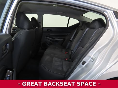 Certified 2023 Nissan Altima 2.5 SV image 9