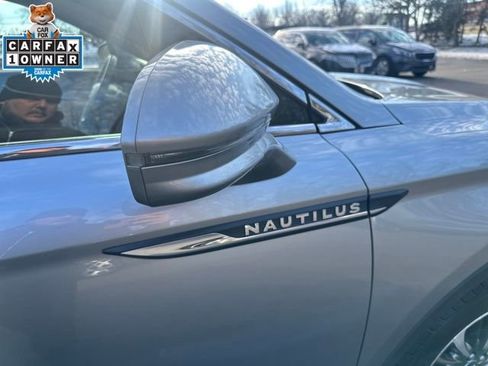 Certified 2023 Lincoln Nautilus AWD w/ Premium Package image 10