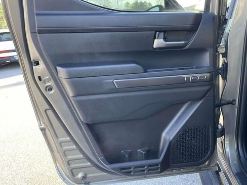 Used 2025 Toyota Tacoma TRD Off-Road AWD/4WD image 2