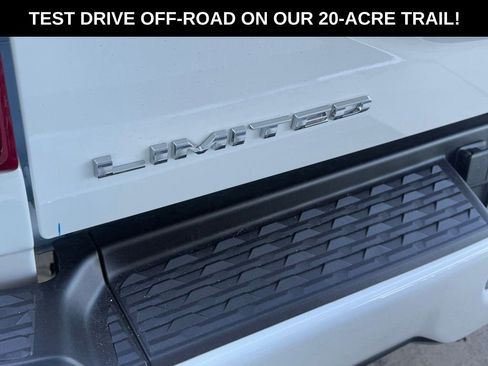 New 2026 RAM 2500 Limited image 38