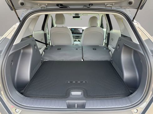 Used 2025 Hyundai Kona SEL image 9