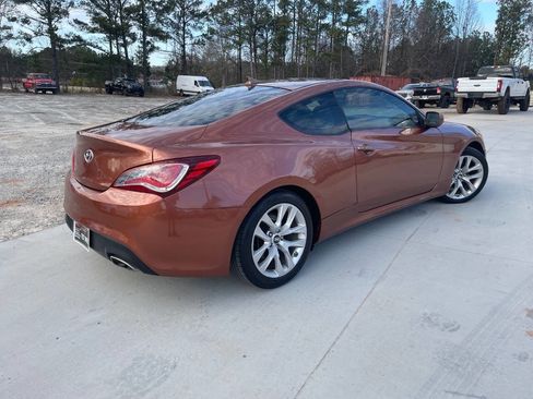 Used 2013 Hyundai Genesis 2.0T image 6