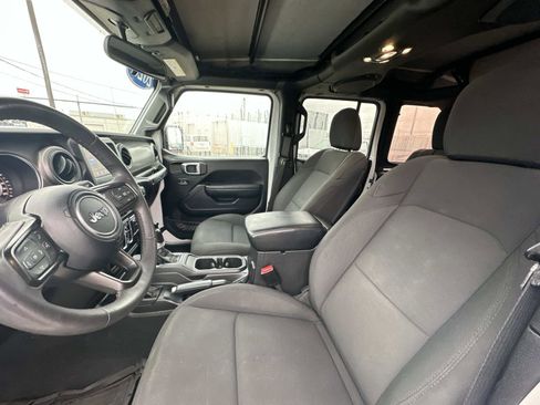 Used 2023 Jeep Wrangler Sport S image 21