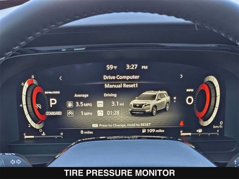 New 2026 Nissan Pathfinder SL image 29