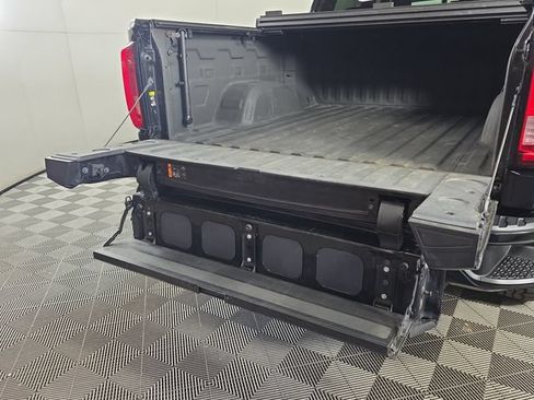 Used 2020 GMC Sierra 1500 AT4 w/ AT4 Premium Package AWD/4WD image 15