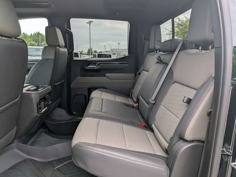 Used 2025 Chevrolet Silverado 1500 ZR2 w/ Technology Package AWD/4WD image 12