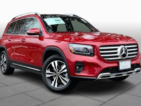 New 2026 Mercedes-Benz GLB 250 4MATIC image 2