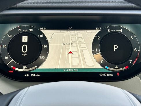 New 2026 Land Rover Range Rover Sport SE image 18