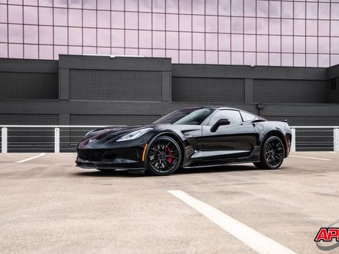 Used 2015 Chevrolet Corvette Z06 w/ 2LZ Preferred Equipment Group image 18