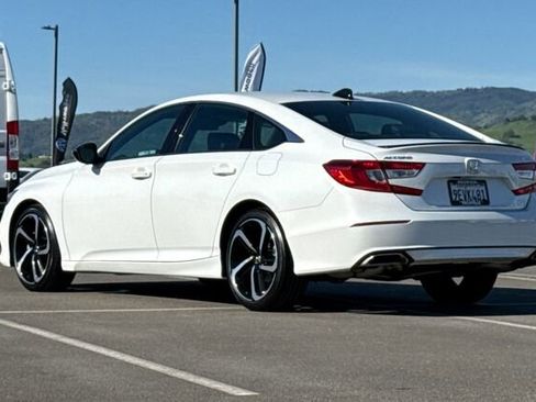 Used 2022 Honda Accord Sport image 6