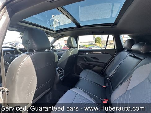 Used 2025 Volkswagen Tiguan SE R-Line AWD/4WD image 16