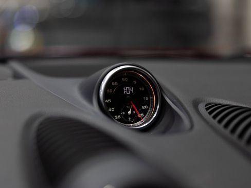 Used 2019 Porsche 718 Cayman S image 38