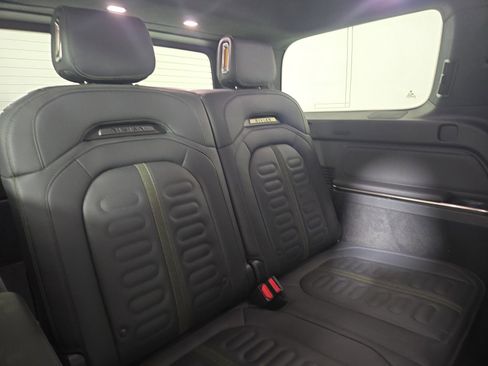 Used 2023 Rivian R1S Adventure image 25