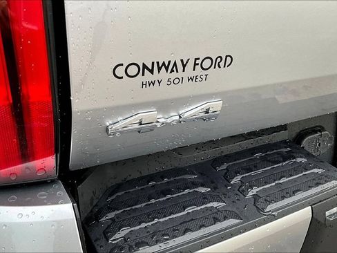 Used 2025 Toyota Tundra Limited AWD/4WD image 27