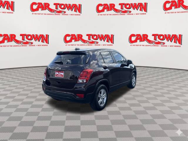 Used 2020 Chevrolet Trax LS FWD image 3