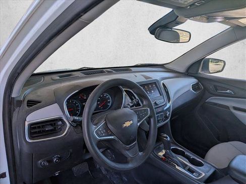 Used 2021 Chevrolet Equinox LS FWD image 9
