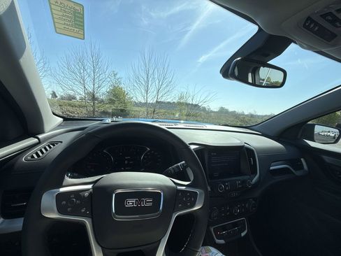 Certified 2024 GMC Terrain SLT w/ Tech Package image 16