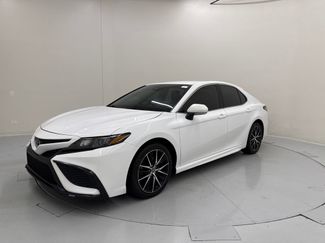 Used 2024 Toyota Camry SE FWD video 2
