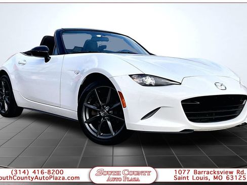 Used 2016 MAZDA MX-5 Miata Club image 1