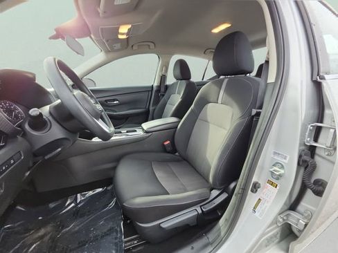Used 2023 Nissan Sentra SV image 16