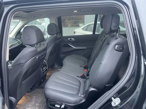 Used 2021 BMW X7 xDrive40i w/ Premium Package image 20