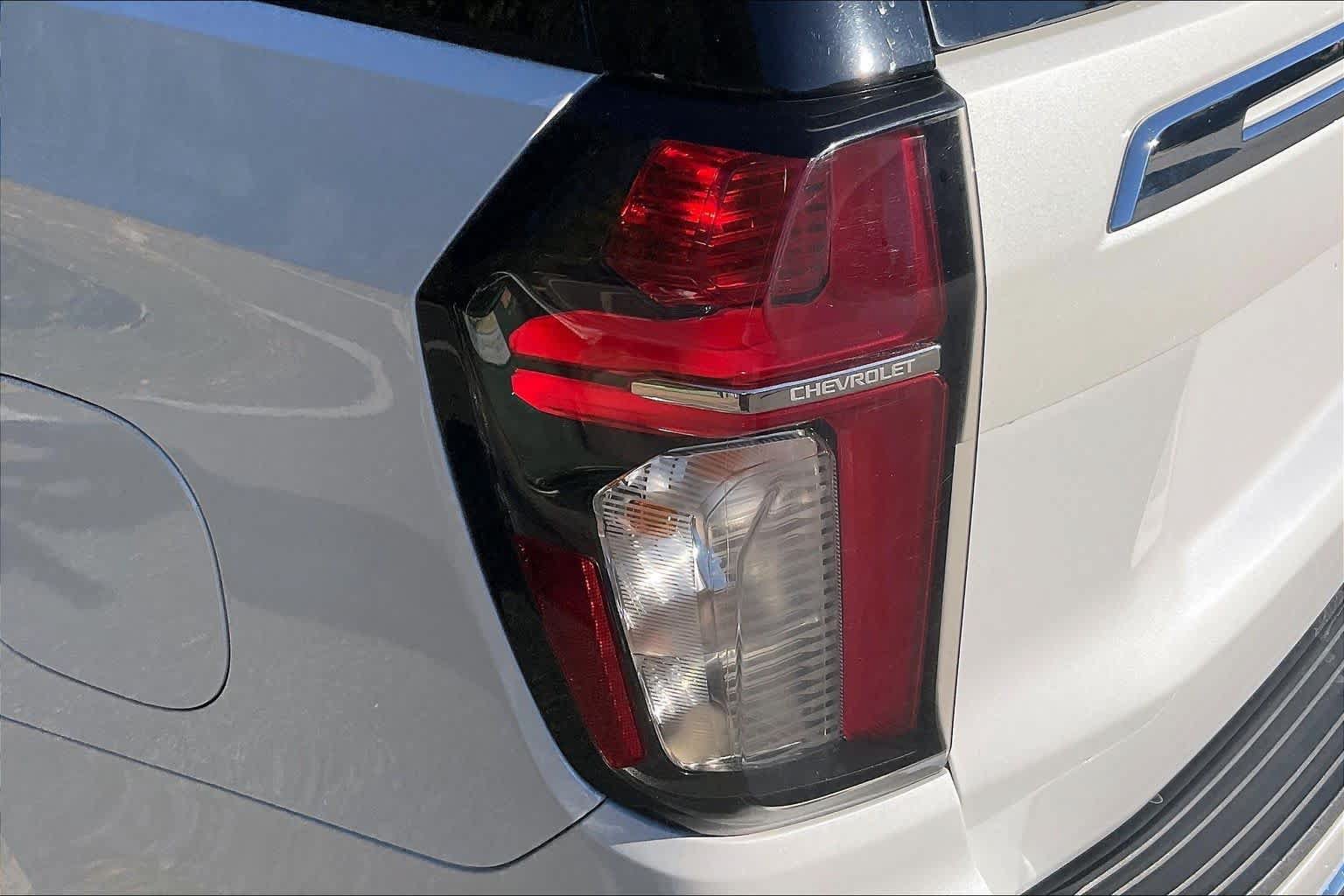 Used 2021 Chevrolet Suburban LT AWD/4WD image 26