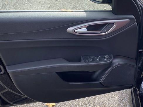 New 2025 Alfa Romeo Giulia Base image 18