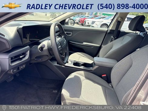 Used 2025 Kia K4 FWD image 3