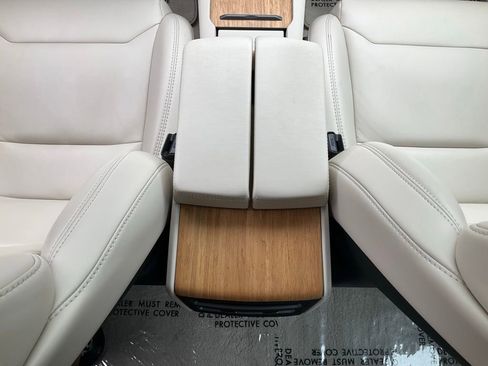 Used 2019 Tesla Model S Standard Range AWD/4WD image 48
