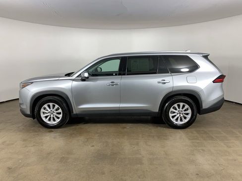 Used 2025 Toyota Grand Highlander FWD image 17