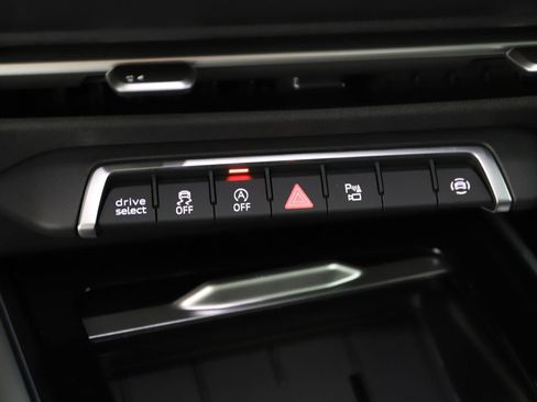 New 2026 Audi Q3 quattro 2.0T AWD/4WD image 28