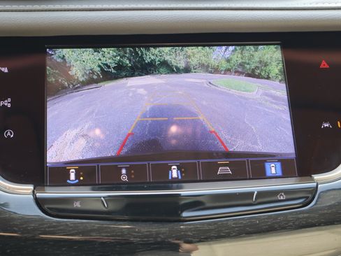 Used 2022 Cadillac XT6 Premium Luxury w/ Technology Package FWD image 34