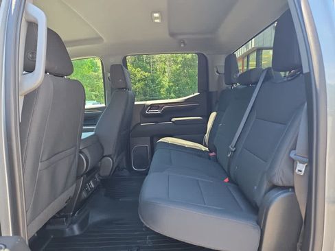 Used 2023 Chevrolet Silverado 1500 LT AWD/4WD image 50