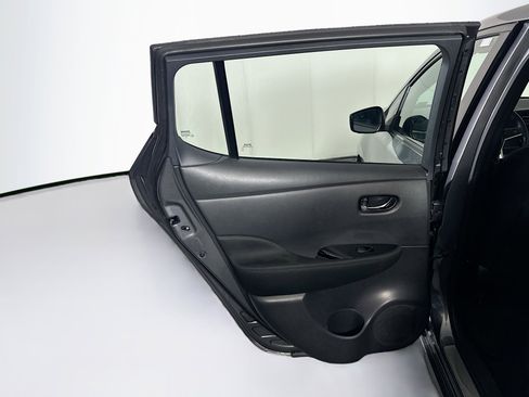 Used 2024 Nissan Leaf SV Plus image 27