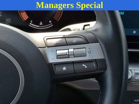 Used 2025 Hyundai Kona SEL AWD/4WD image 20