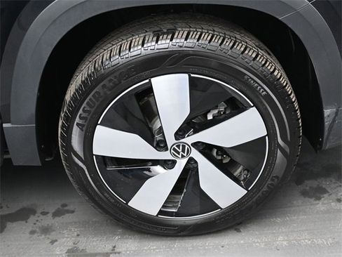 Certified 2025 Volkswagen Taos S image 35