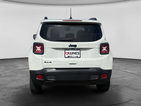 Used 2023 Jeep Renegade Latitude AWD/4WD image 8