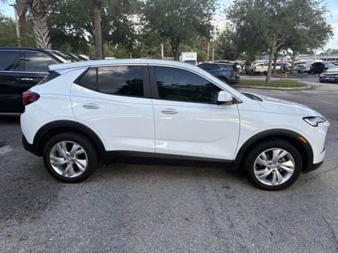 Used 2025 Buick Encore GX Preferred w/ Comfort Package FWD image 8